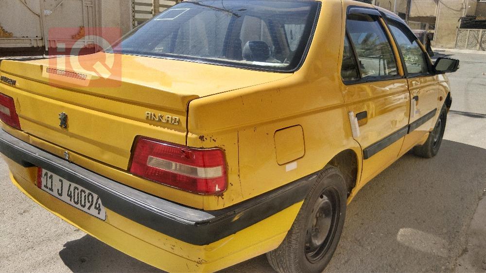 Peugeot 405